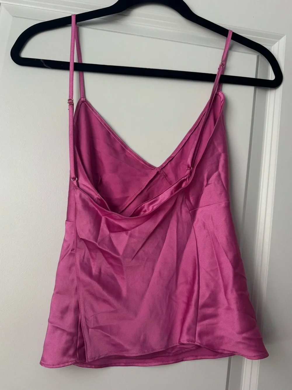 Victoria's Secret Satin Open-Back Cami & Shorts Set Hot Pink Peony sz Medium - Picture 8 of 10